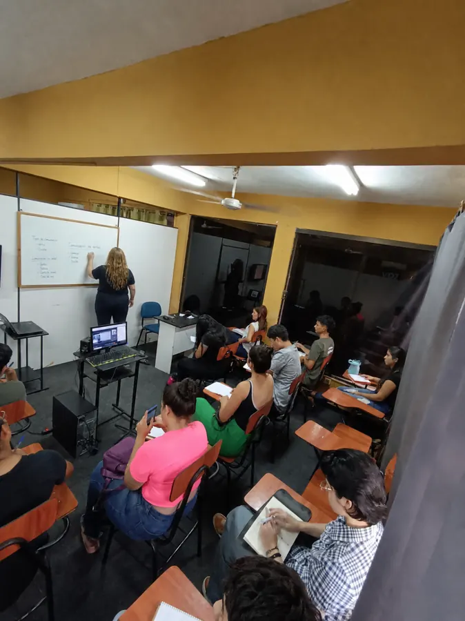 Clase teórica de Secretariado Ejecutivo